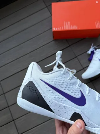 Nike Kobe 9 Protro Morado Blanco