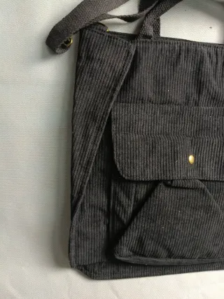 Bolso Tote Gris/Negro Mano y Hombro