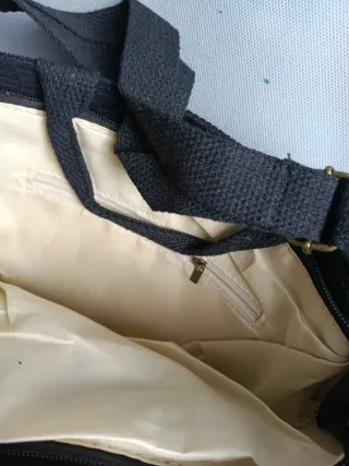 Bolso Tote Gris/Negro Mano y Hombro