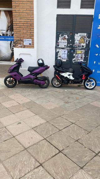 Aprilia SR Factory Morado/Negro