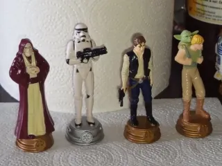 Star Wars C-3PO y R2-D2 figuras.......