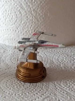 Star Wars C-3PO y R2-D2 figuras.......