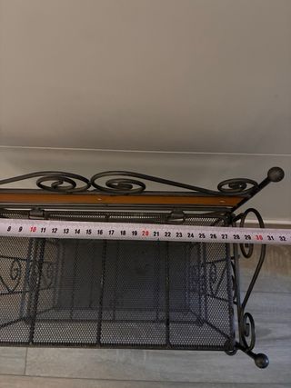 Estantería de metal y madera,medidas en fotfotogra
