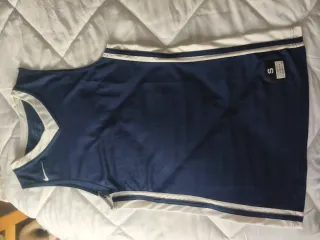 Camiseta deportiva Nike nueva