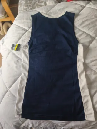 Camiseta deportiva Nike nueva