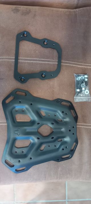 Portaequipajes ADVENTURE-RACK Honda CRF1100 Negro