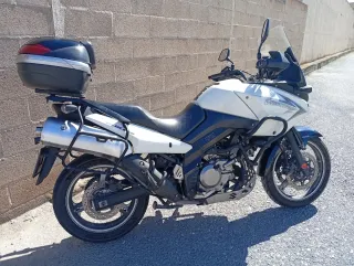 Suzuki Vstrom 650 ABS Negra y Blanca