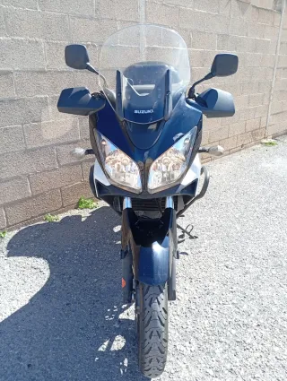 Suzuki Vstrom 650 ABS Negra y Blanca