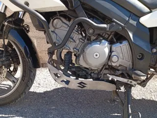 Suzuki Vstrom 650 ABS Negra y Blanca