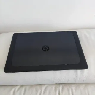 Workstation HP 17 i7 24 GB RAM K3100M 4 GB