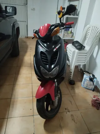 Moto Scooter Yamaha aero