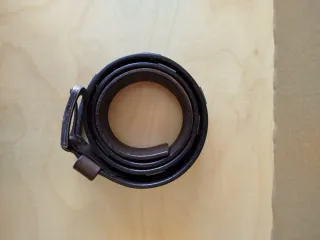 Cinturón Cuero Vintage SICKO Tachuelas