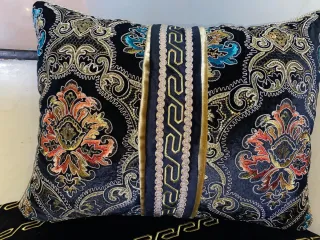 Fodere per cuscini da salotto nere e dorate