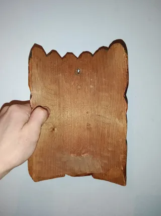 Máscara de madera decorativa