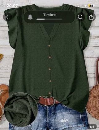 Blusa verde con botones