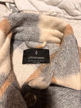 Cappottino scozzese beige e grigio