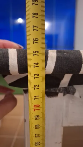 Mesa de comedor y 4 sillas