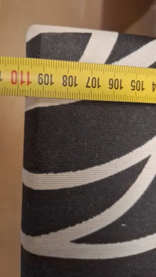 Mesa de comedor y 4 sillas