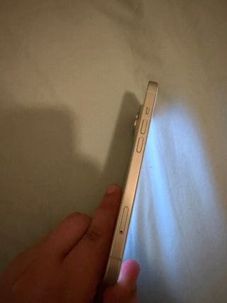 iPhone 15 128GB 88% Batería