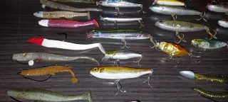 Pack 36 señuelos pesca spinning