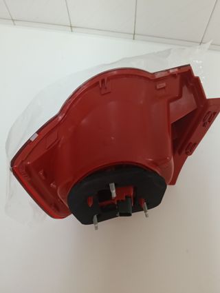 Piloto trasero izquierdo VW Passat