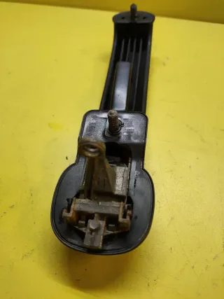 MANETA PUERTA IZQUIERDA NISSAN TERRANO II