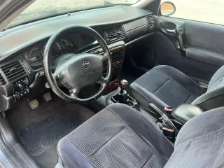 Distintivo B Opel Vectra elegance