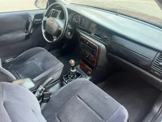 Distintivo B Opel Vectra elegance