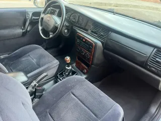 Distintivo B Opel Vectra elegance