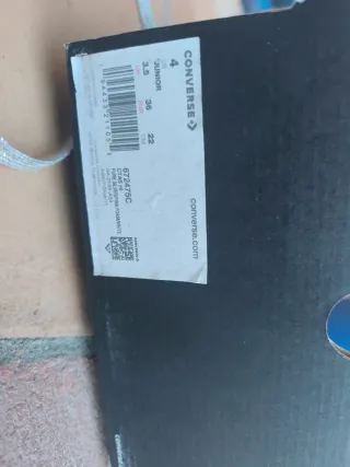 Converse niña estrellas y arcoíris