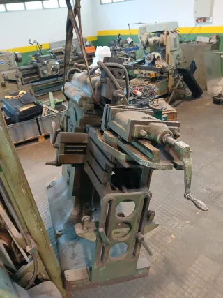 Cepilladora Chaveteadora Sacia L500