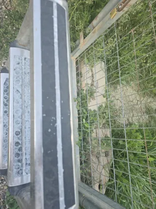 Escalera para piscina metal y plástico