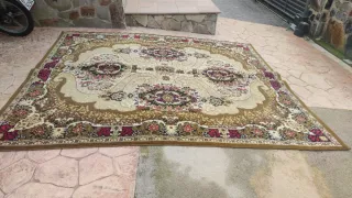 Alfombra grande diseño clásico