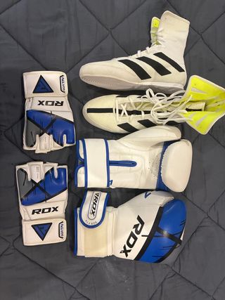 Guantes y zapatillas boxeo
