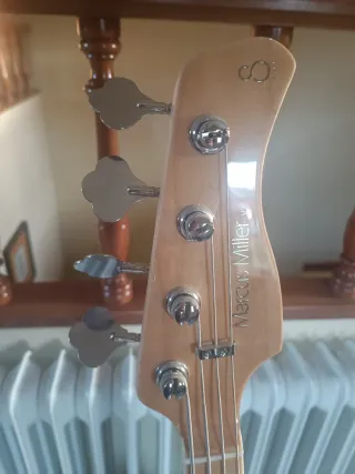 Bajo Marcus Miller V7 2ª Gen