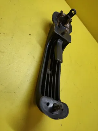 MANETA PUERTA DERECHA NISSAN TERRANO II