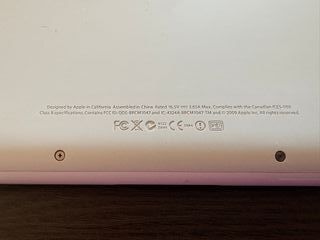 MacBook bianco 13" Late 2009 da riparare o per pezzi