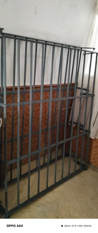 REJAS NUEVAS DE HIERRO PREÑADO.