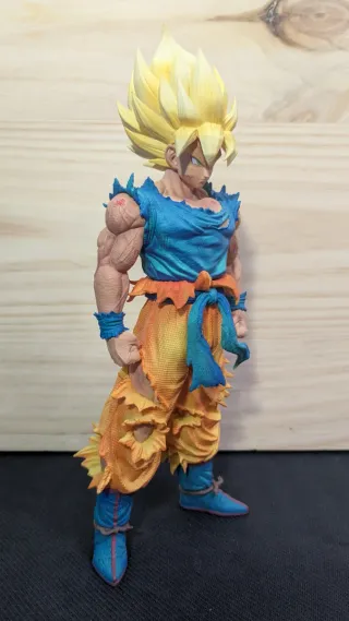 Figura Goku SS 27 cm
