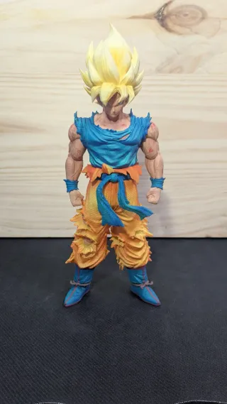 Figura Goku SS 27 cm