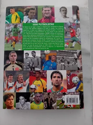 LIBRO FUTBOL 1000 FUTBOLISTAS. EN BUEN ESTADO.