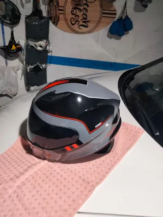 Casco Moto Enduro/Motocross Negro y Rojo. Talla L.