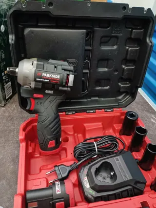 Llave impacto Parkside 12V 350NM