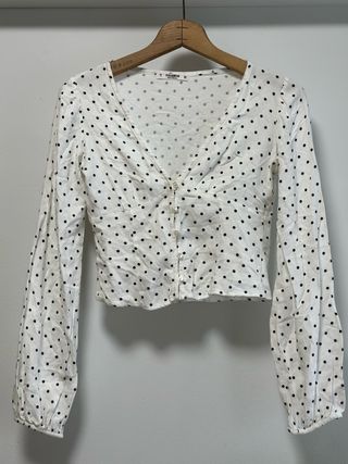 Blusa Pull&Bear lunares XS