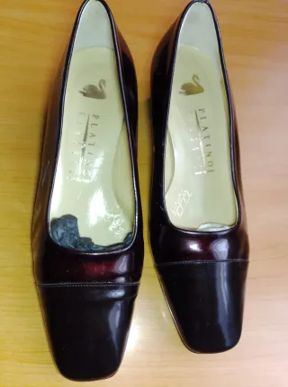 Zapatos de piel PLATINO Talla 37 España