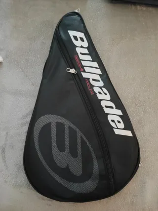 Pala Bullpadel Vertex 03 Pro Chingotto + Paletero