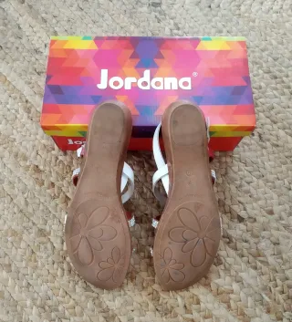 Sandalias Piel / Cuña Baja / Blanco & Brillos