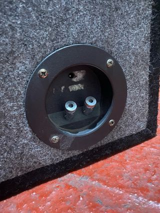Etapa de potencia y subwoofer Ground Zero