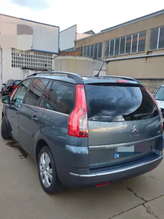 Citroen Grand C4 Picasso 2011