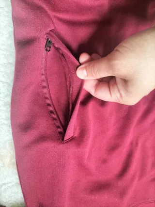 Conjunto deportivo Legea burdeos y azul marino